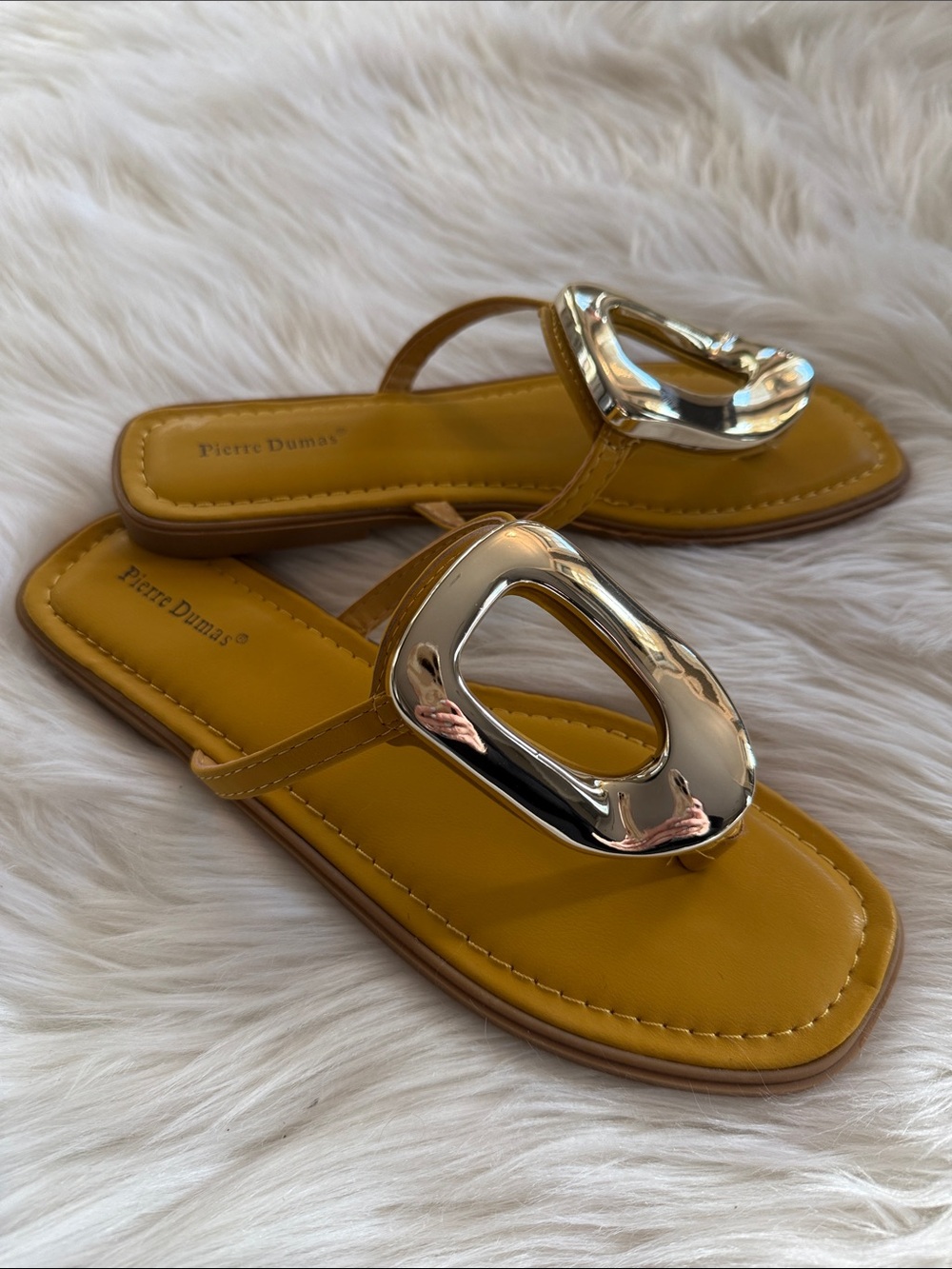 NEW Pierre Dumas Empress 31 Mustard Sandals with Silver Accent, Size 8
